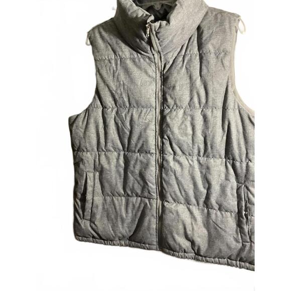 Cozy Old Navy Gray Puffer Vest - Size XL - Picture 1 of 8